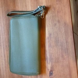 All about the Benjamin's wallet